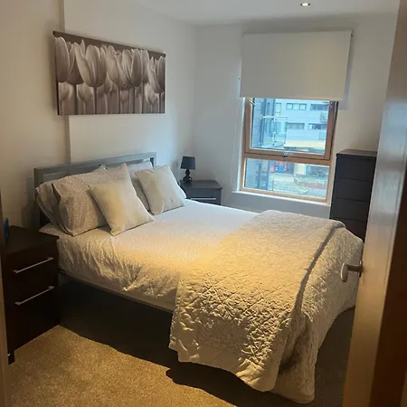 Clarance Docks Apartment *